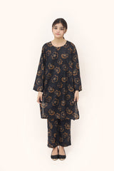 Plum Digital Lawn Black Colour Printed Golden Flowers On 2 pc stitched suit For Girls.